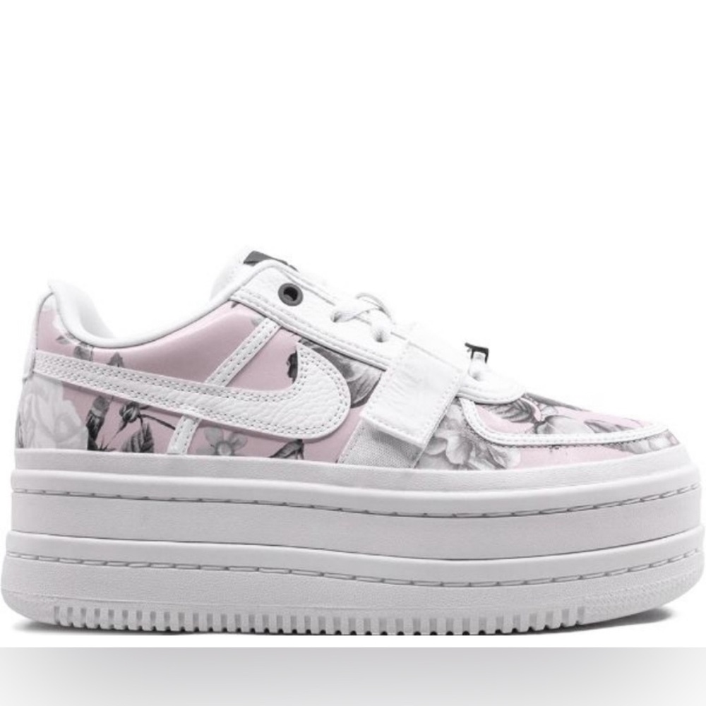 NIB NIKE Women’s Vandal 2K LX Size 8